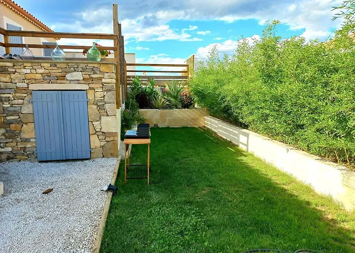 Charmante Dans Un Village Paisible Aux Portes D'uzes Et Des Cevennes Prázdninový dům *