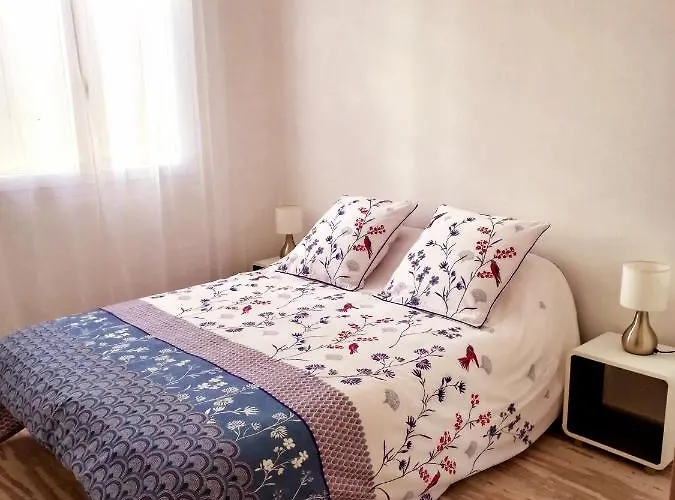 Prázdninový dům Charmante Dans Un Village Paisible Aux Portes D'uzes Et Des Cevennes