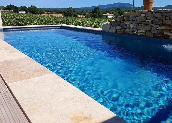 Prázdninový dům Charmante Dans Un Village Paisible Aux Portes D'uzes Et Des Cevennes